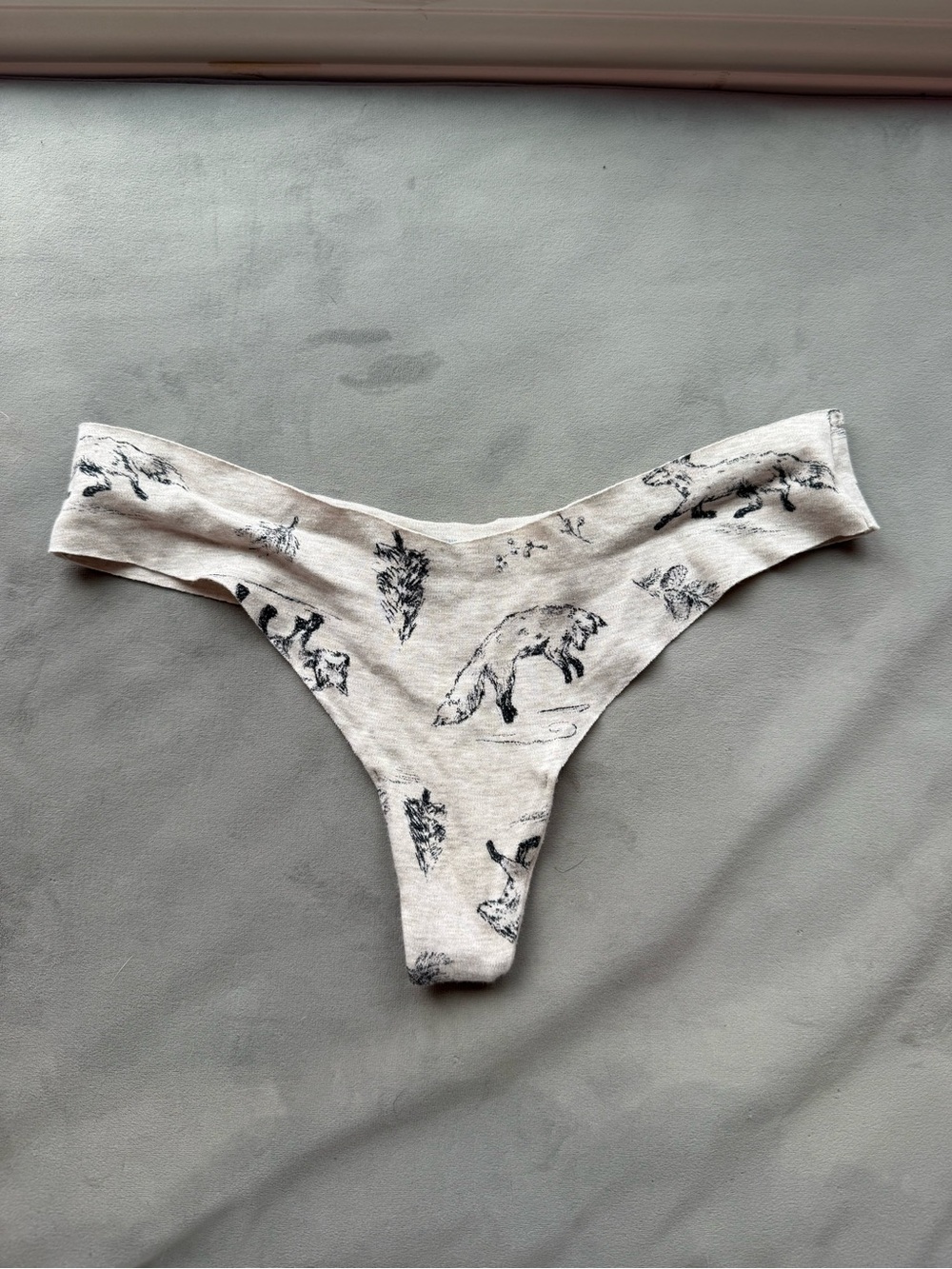 Aerie thong